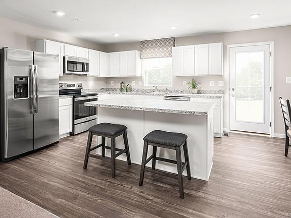 3rd image of 1001 Oakbow Ct