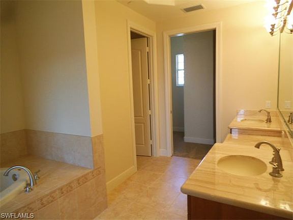 5th image of 583 Avellino Isles Cir APT 24202