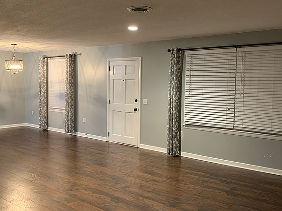 2nd image of 44 White Oak St APT 8
