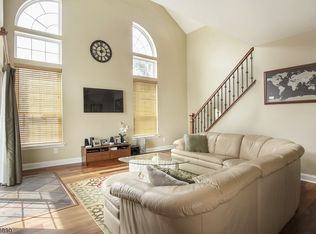 10 Timothy Ct, Morristown, NJ 07960