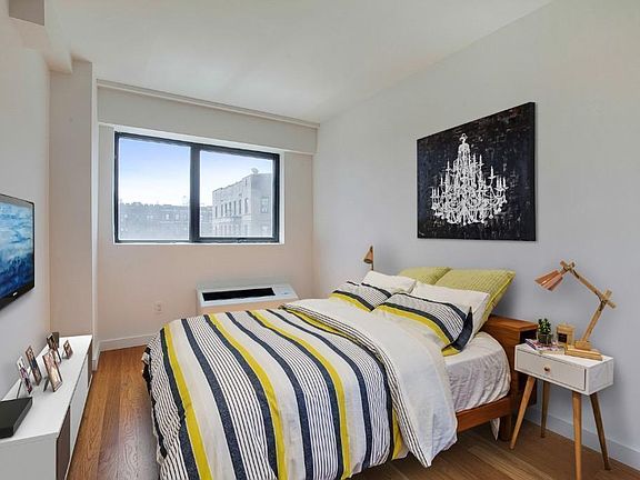 4th image of 2217 Caton Ave APT 3C