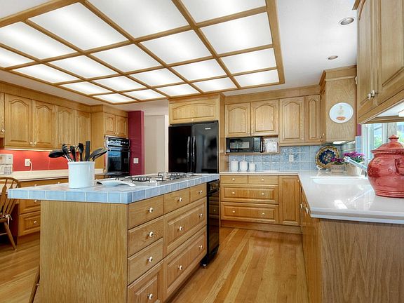 4th image of 774 Bain Pl
