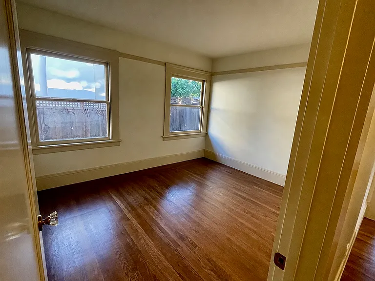 855 Walnut Ave — Photo 19