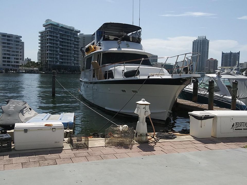 This is 58 foot Hatteras that fits in slip.