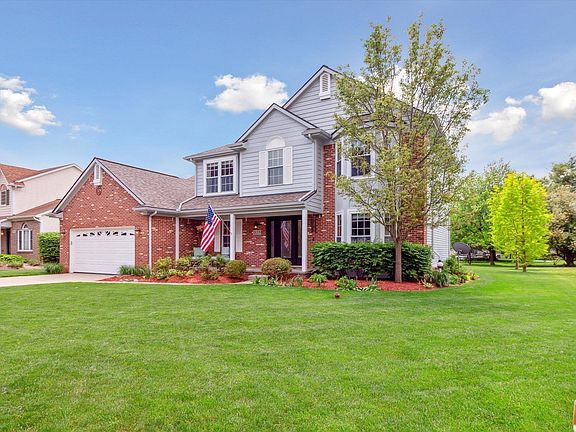 4th image of 1855 Dorchester Dr