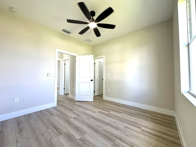 3208 7th St W — Photo 28