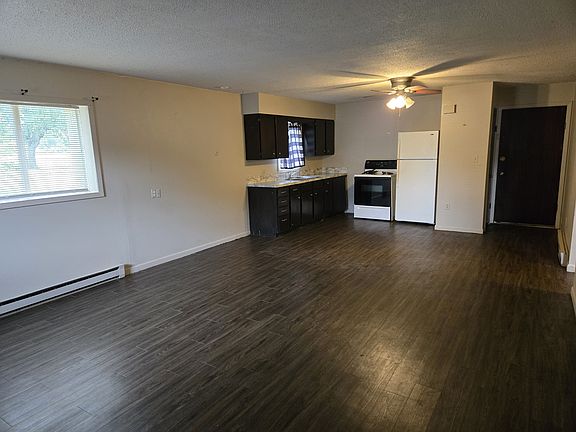 3rd image of 1108 N Walnut St APT B