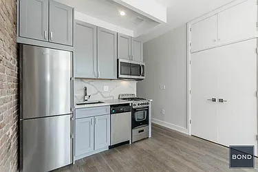 Rented by Bond New York