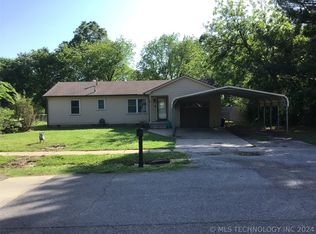68 Bryan St, Pryor, OK 74361
