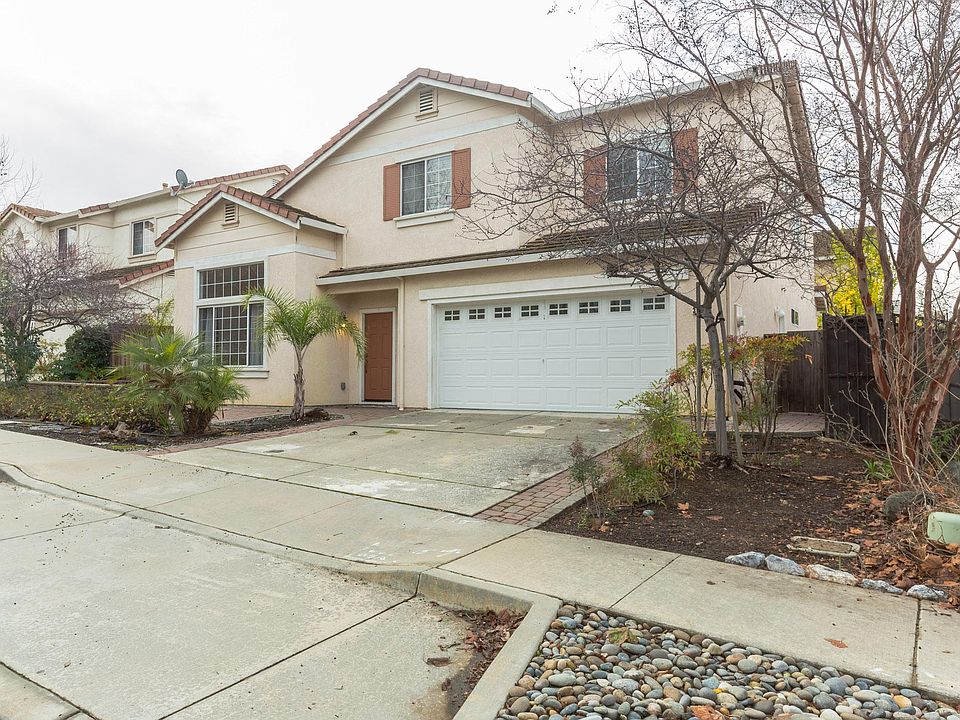 1st image of 3250 Capriana Cir
