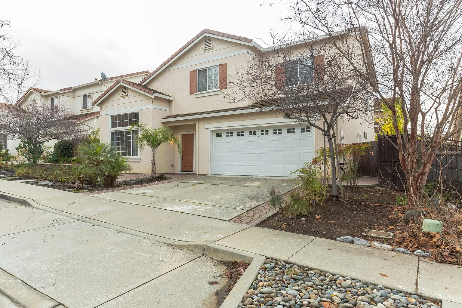 3250 Capriana Cir photo 1