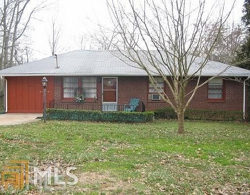 1st image of 892 King Rd