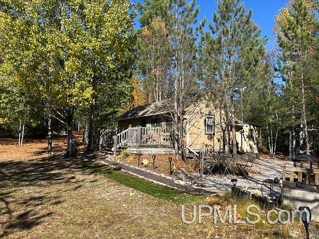 1st image of 9200 Lost Lake Rd