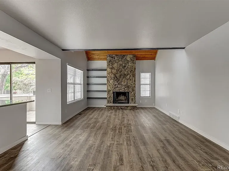 2665 S Xanadu Way #D — Photo 4
