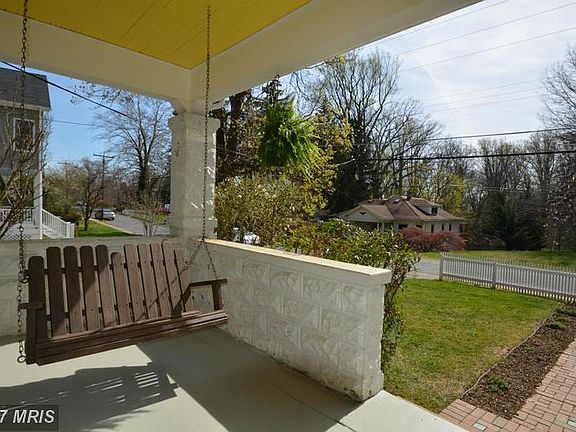 3rd image of 103 Smithwood Ave