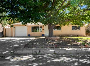 926 Walker Dr NE, Albuquerque, NM 87112