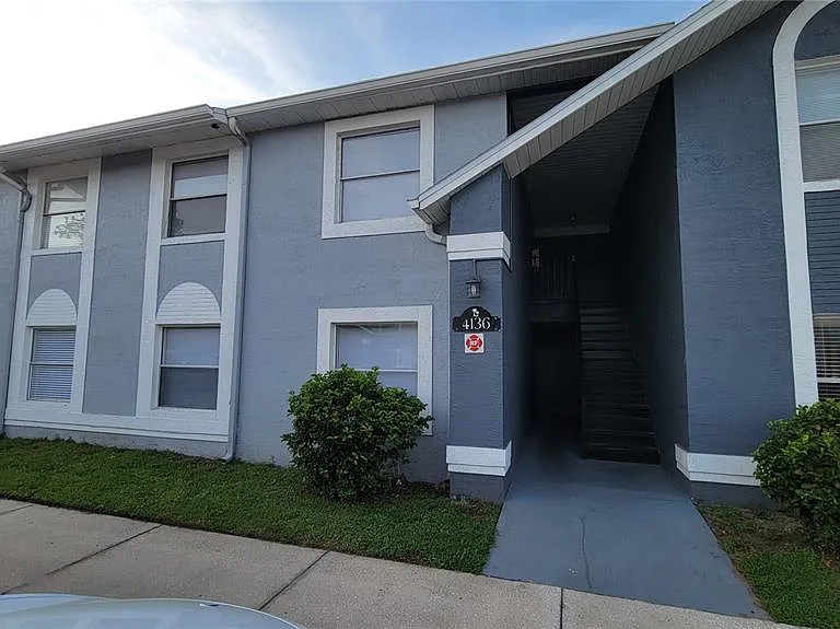 4136 Pershing Pointe Pl #5 — Photo 1