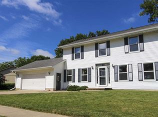 2428 Michelle Dr, Waterloo, IA 50701