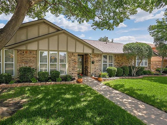4th image of 2621 Lawndale Dr