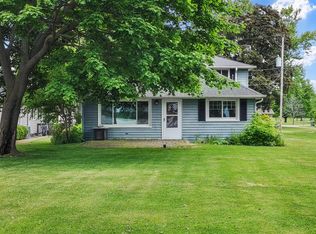 24315 Fairway DRIVE, Kansasville, WI 53139