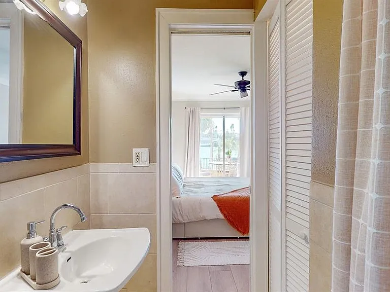 3606 Belle Vista Dr E — Photo 36