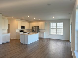 10891 Thomas St, Crown Pt, IN 46307
