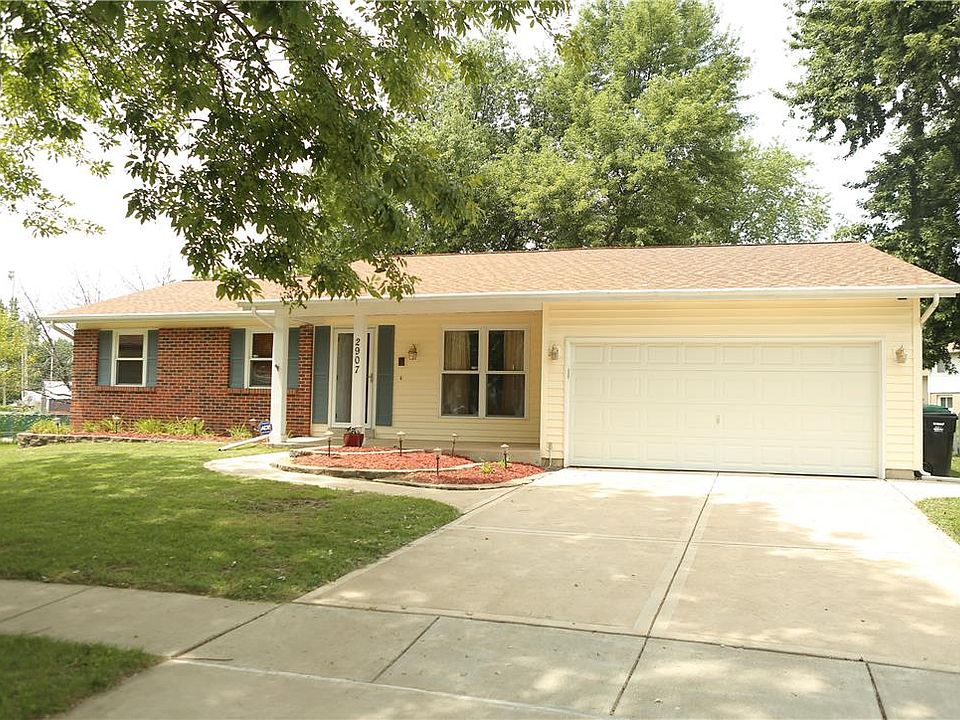 1st image of 2907 Clanfield Dr