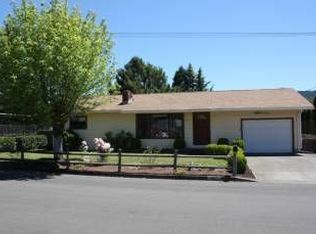 762 E 3rd Ave, Sutherlin, OR 97479