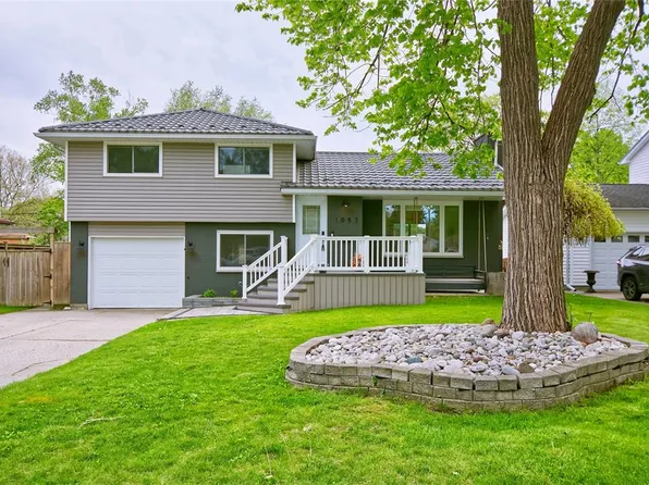 1053 Griffith Rd, Sarnia, ON N7S 3G1