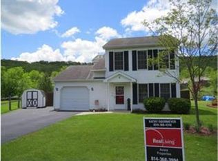 8 Bayberry Ct, Bradford, PA 16701