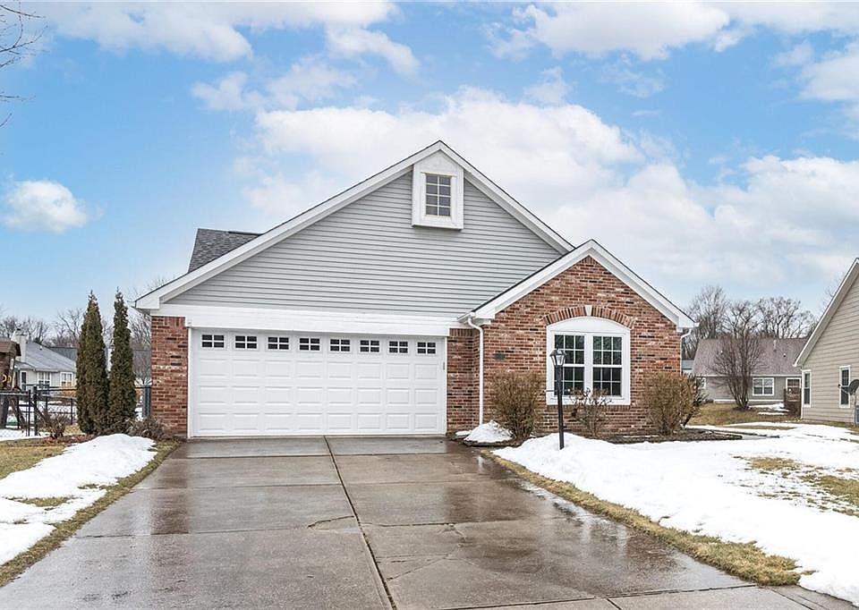 1st image of 10862 Lexington Dr