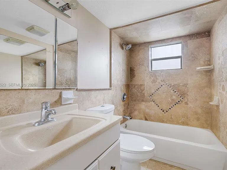 321 SE 3rd St #408 — Photo 31