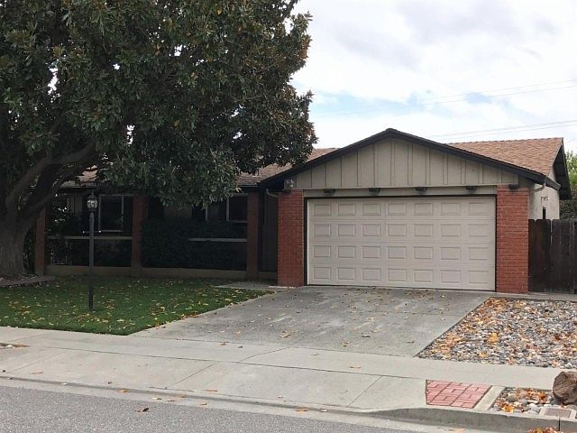 1st image of 1029 Almarida Dr