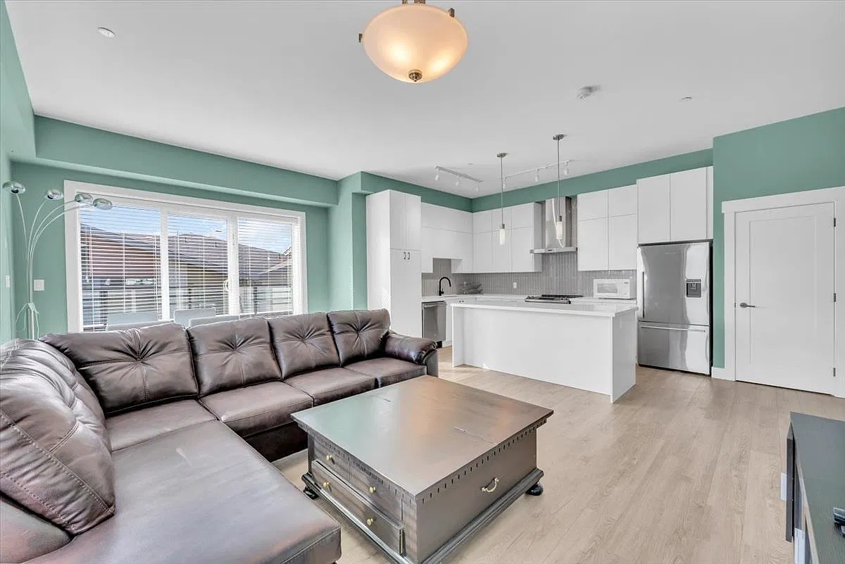 2 bed, 1175 sqft, $2,995 — Photo 2