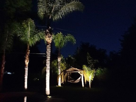 5th image of 7560 Park Dr
