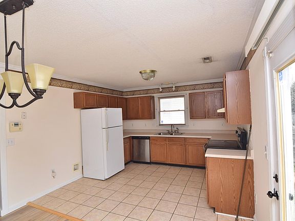 3rd image of 308 Mount Olive Dr