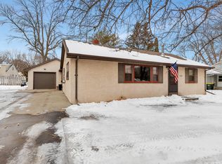 708 Bonham Blvd, Willmar, MN 56201