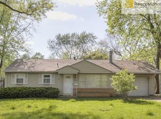 7128 Craig St, Overland Park, KS 66204