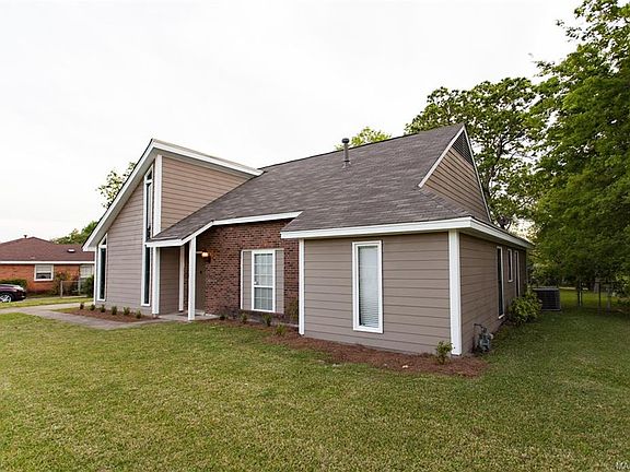 2nd image of 2612 Old Orchard Ln