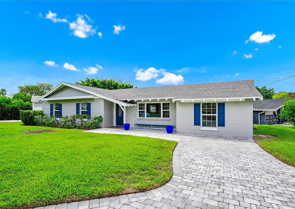 1st image of 800 BUCKWOOD DRIVE