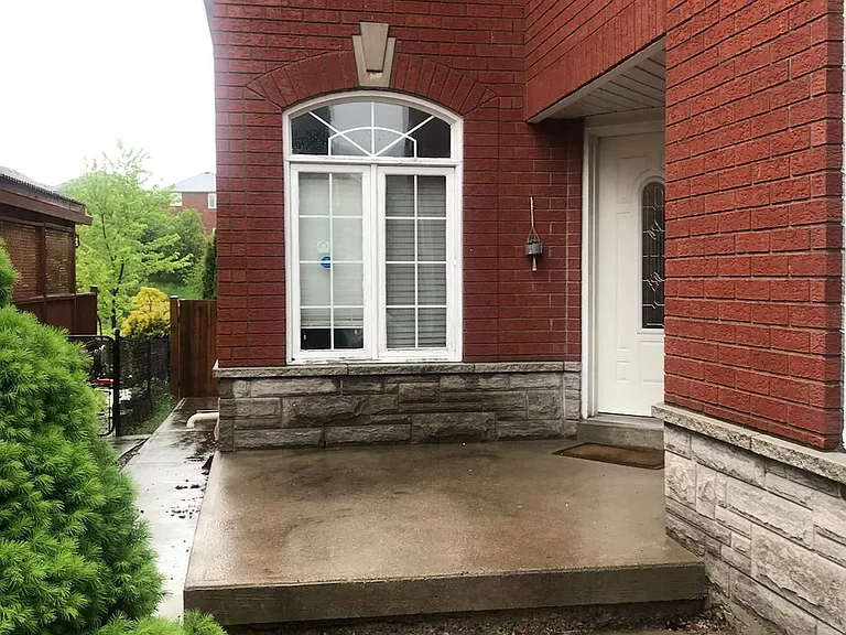 7166 Black Walnut Trl — Photo 6