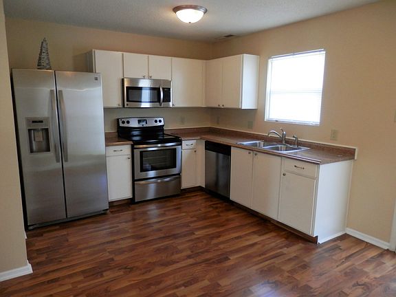 5th image of 6241 Monteo Dr