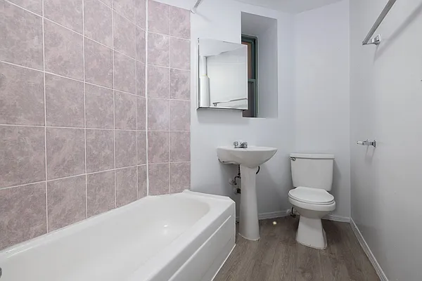 Rented by REAL New York | media 12