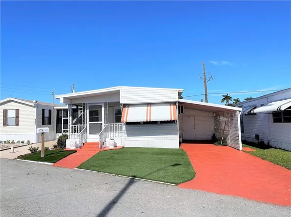 8549 SW 16th Place, Davie, FL 33324