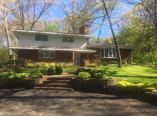 5629 S Park Place Dr, Rochelle, IL 61068