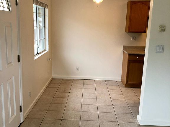 5th image of 2148 E Washington Blvd
