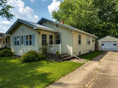2916 Moultrie Ave, Mattoon, IL, 61938