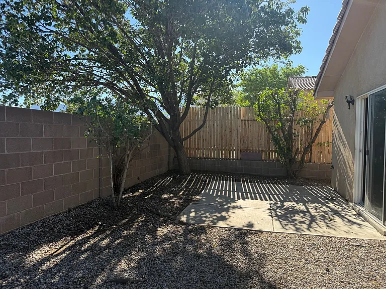 7101 Jet Rd NE — Photo 16
