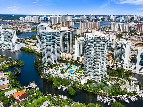3rd image of 16400 Collins Avenue #1046