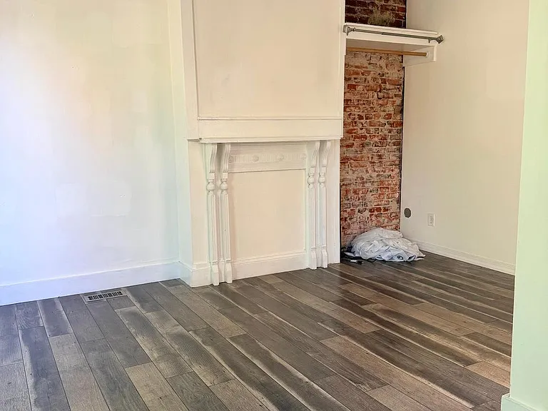 830 7th St NE — Photo 9